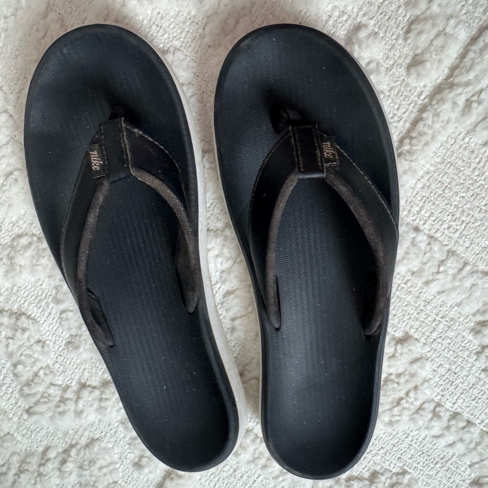 Women’s Nike Sandals